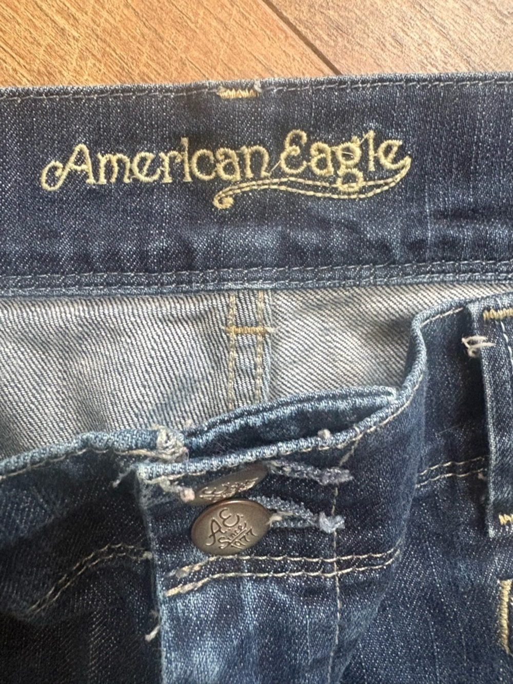American Eagle Bootcut Jeans Size 14 Medium Wash Raw Hem Denim - Picture 8 of 15